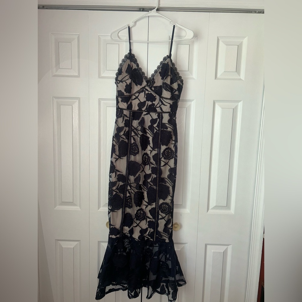 Lulu’s Navy & Taupe Formal Midi Dress